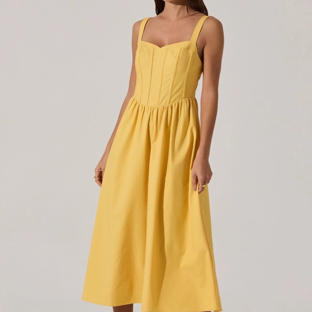 ASTR Yellow Midi Dress
